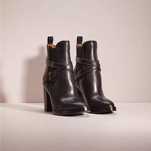 Coach Jackson Black Leather Heeled Boots Size 9.5